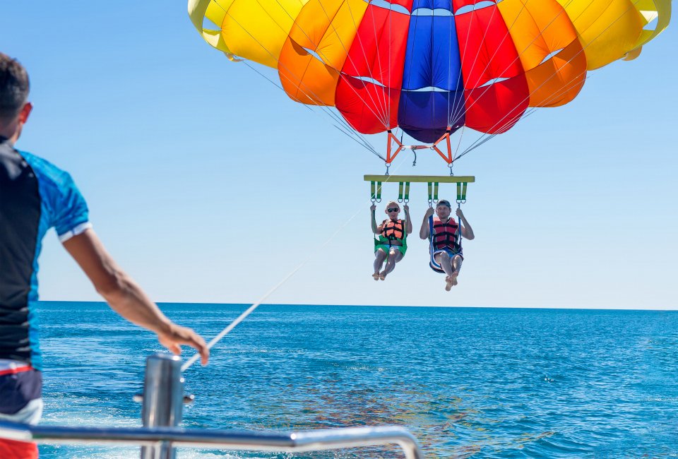 PARASAILING  PARA DESPEDIDAS Incluye: